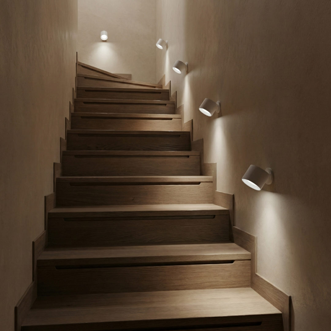 Wren Cordless Rotating Wall Sconce