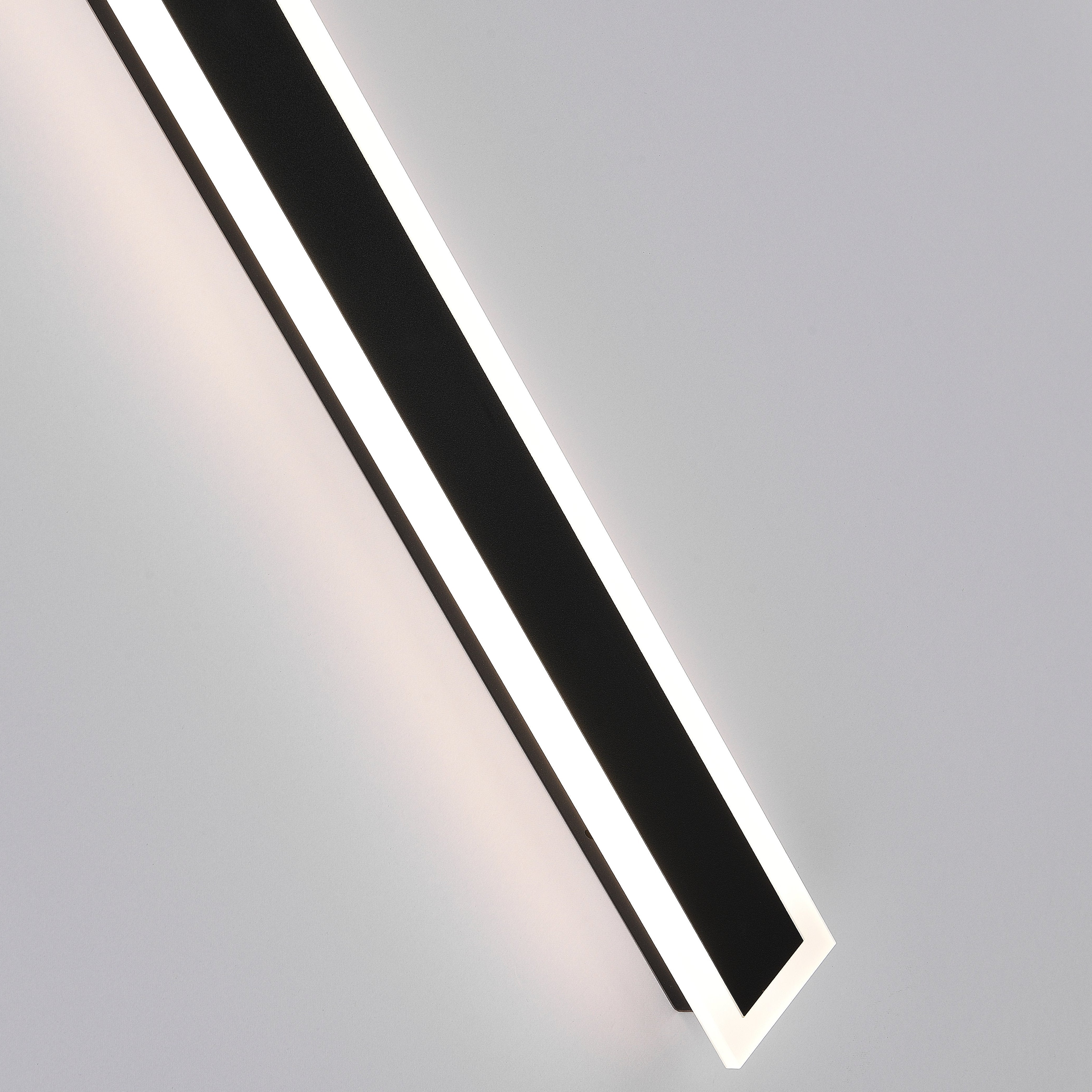Atlas Waterfall Linear Outdoor Wall Light