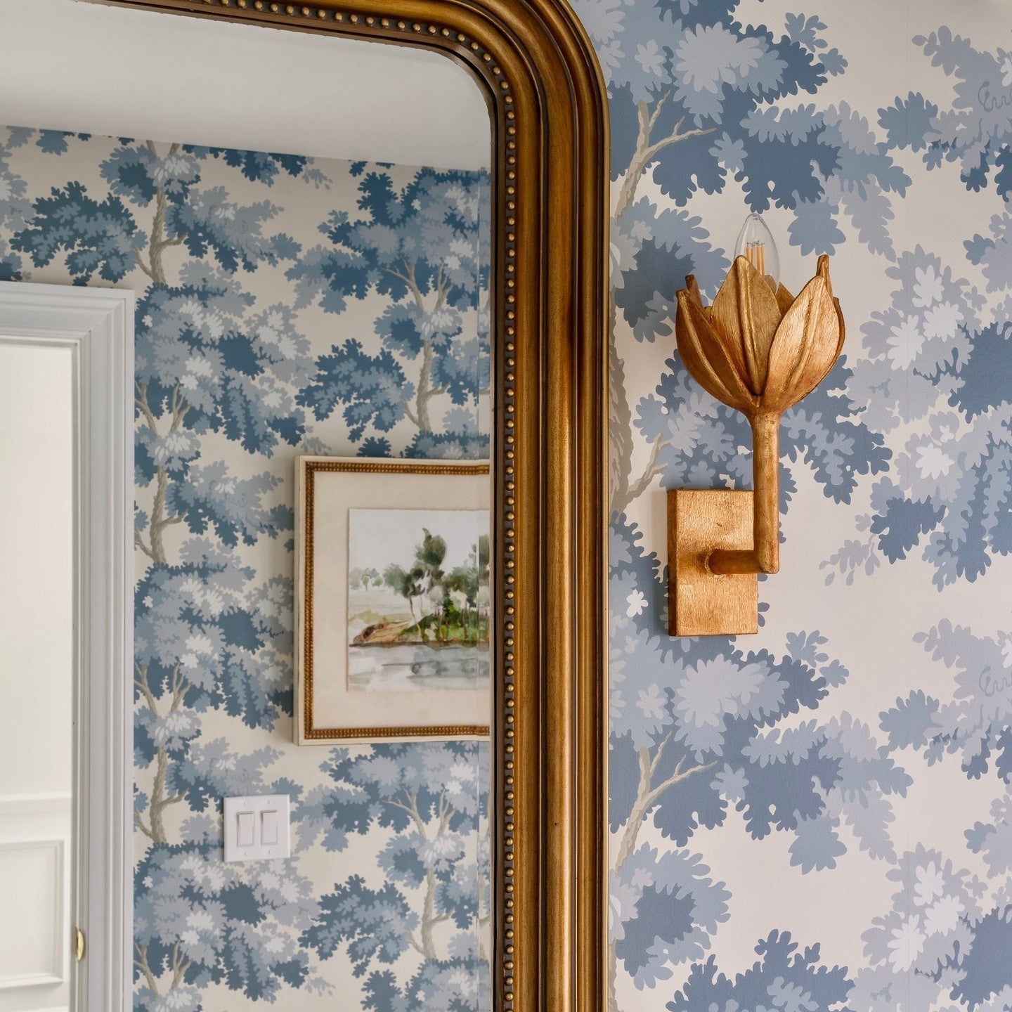 Wren Floral Sculptural Wall Sconce