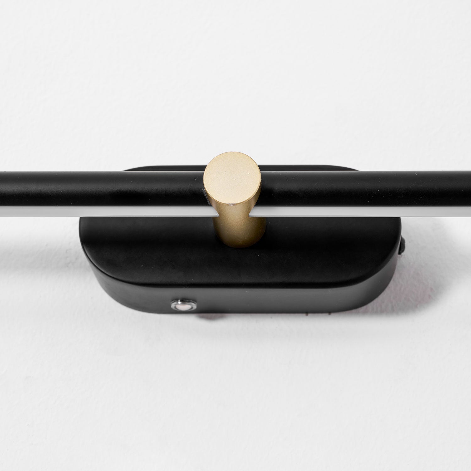 Wren Linear Pull Recessed Wall Sconce