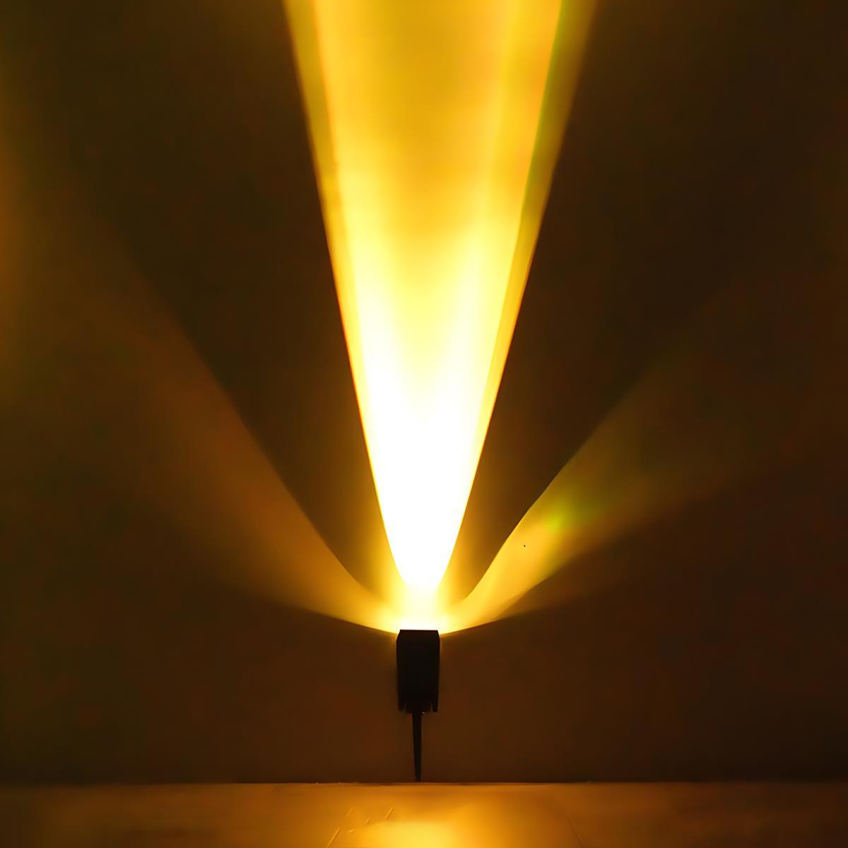 Atlas Solar Zoom Outdoor Spotlight
