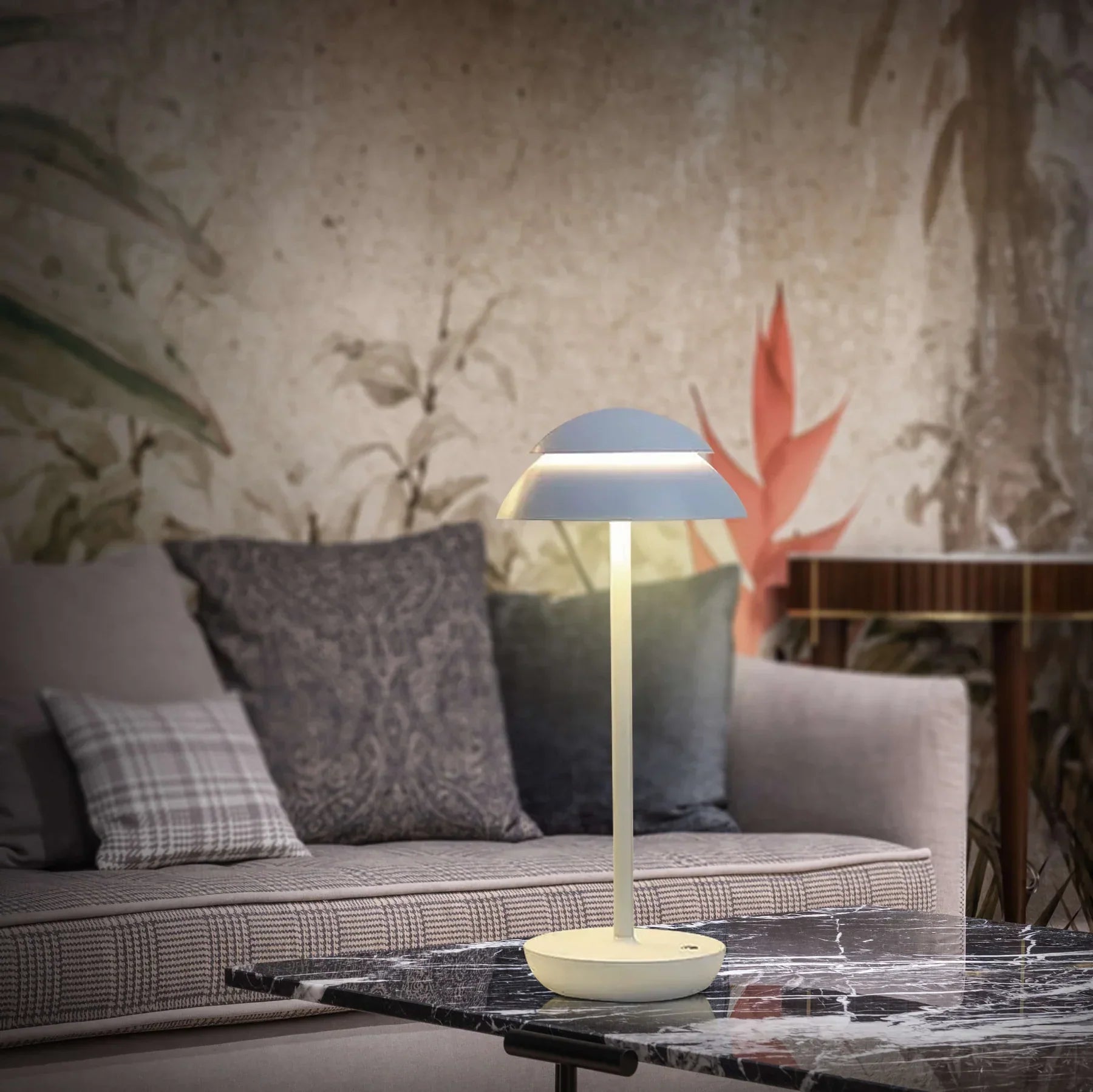 Halo Cordless Slim Table Lamp