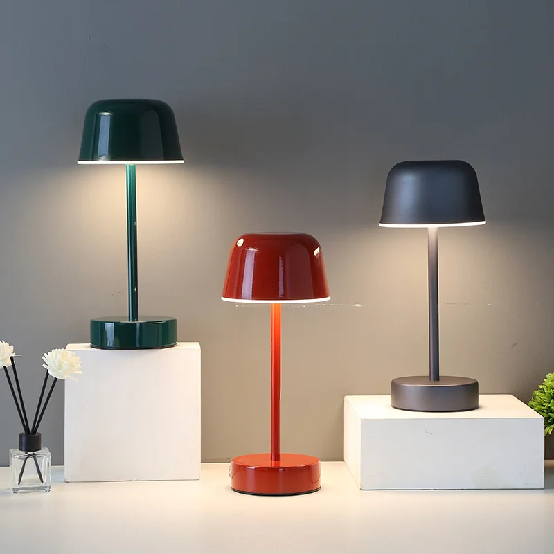 Halo Lacquered Cordless Table Lamp